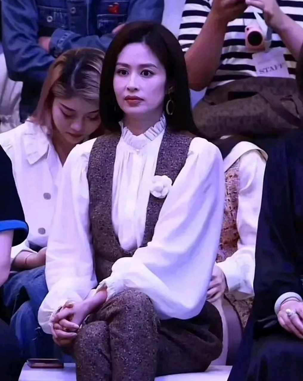 主演千山暮雪时颖儿多大?