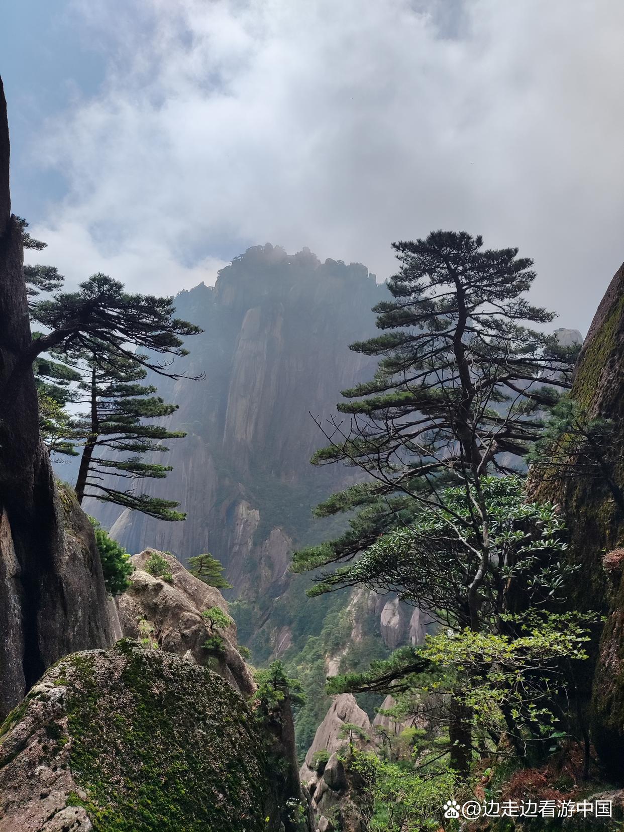 黄山天下第一奇山图片