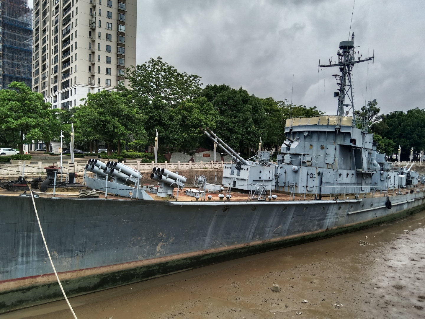 037猎潜艇,当年的"黄水战列舰",曾在88赤瓜礁海战击沉越大吨位炮舰三