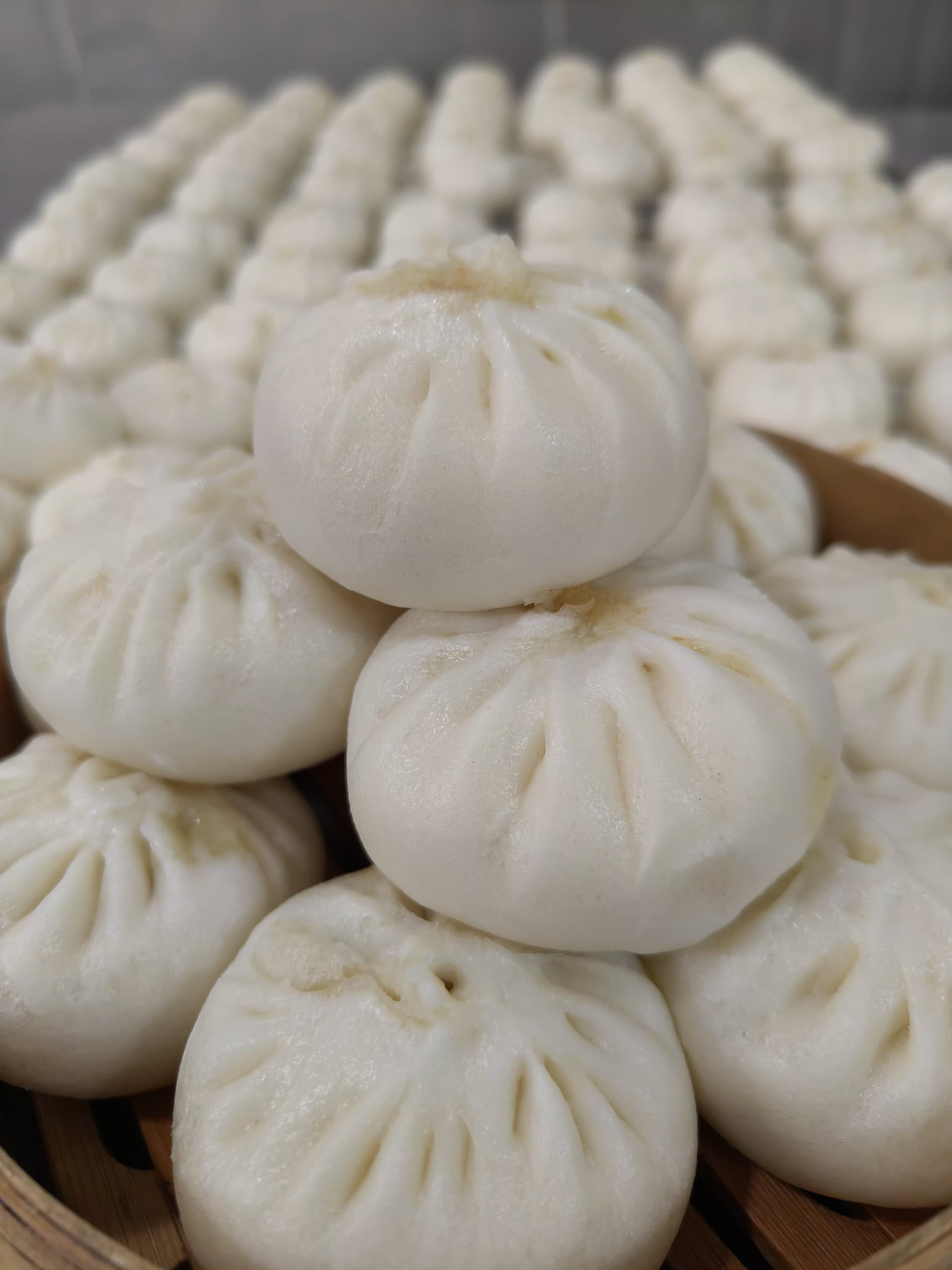 叉烧包不仅是大部分人早餐必点的早点,也是宴席上不可或缺的点心之一