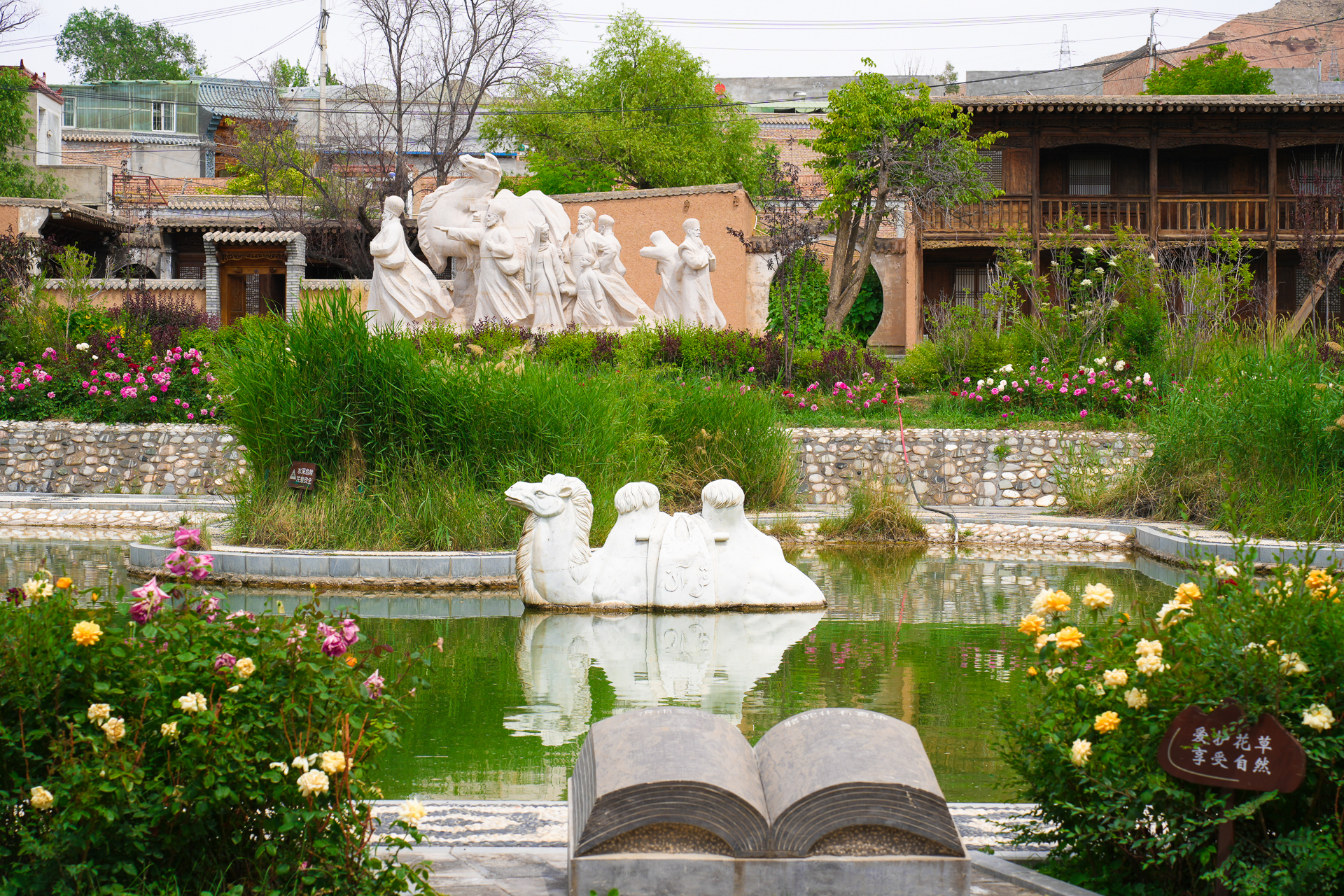 骆驼泉位于青海省循化撒拉族自治县,骆驼泉有一个美丽的传说,骆驼泉是