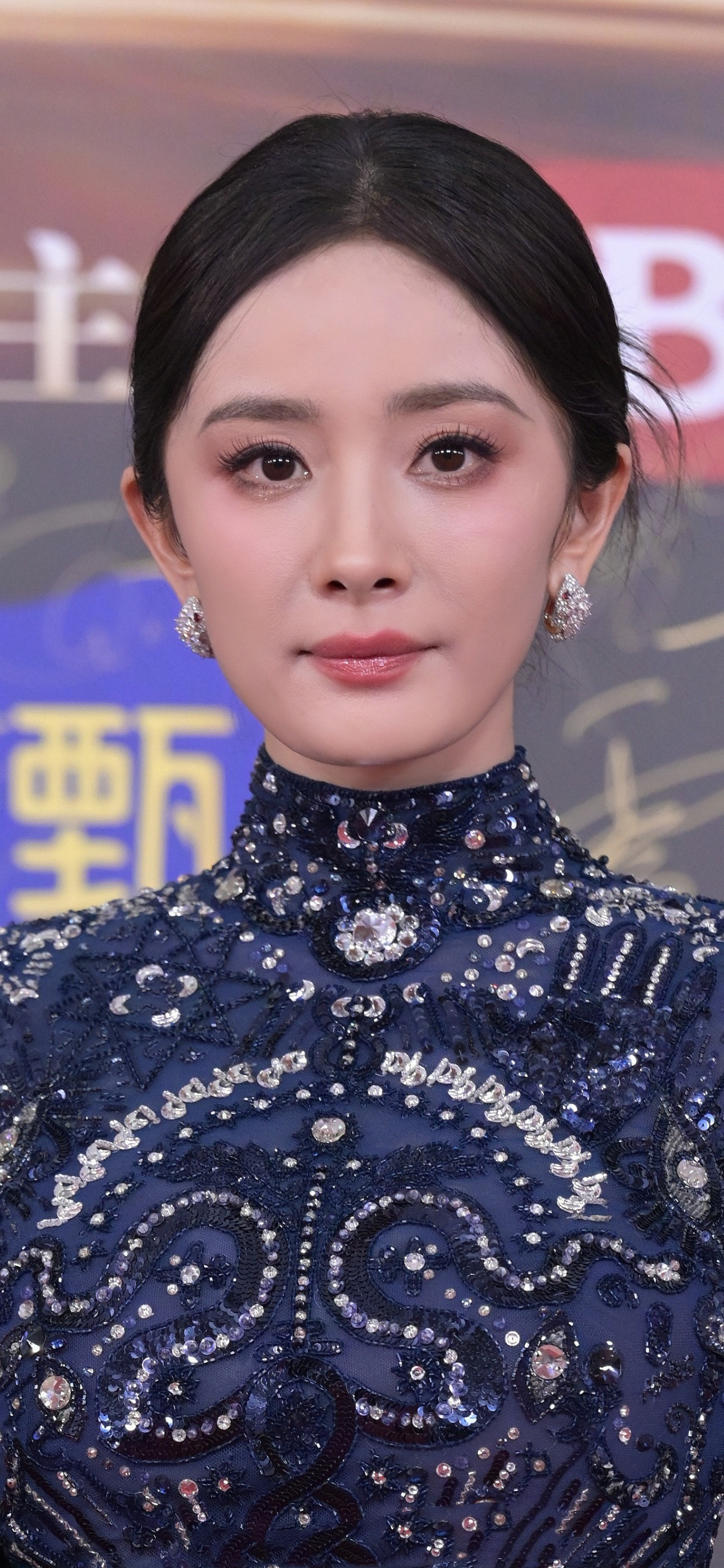 ✨  🌟 前6张微博之夜杨幂的一组照片,好看是好看,看起来拥点