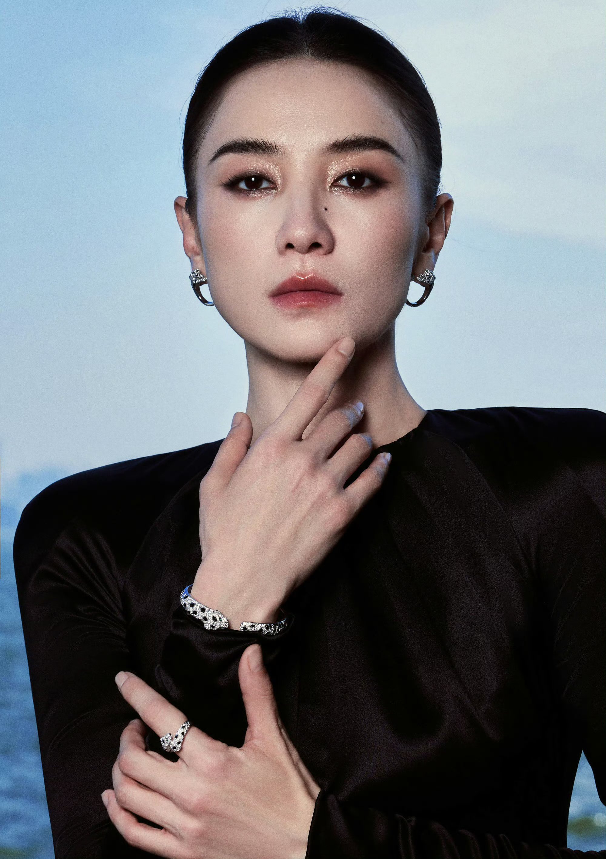 宋佳百变气质不变初心 在人才辈出的演艺圈宋佳是一个独特的存在