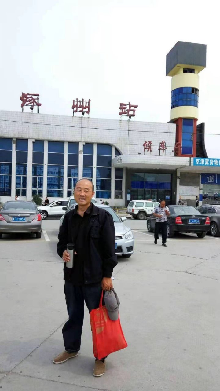 河北涿州火车站