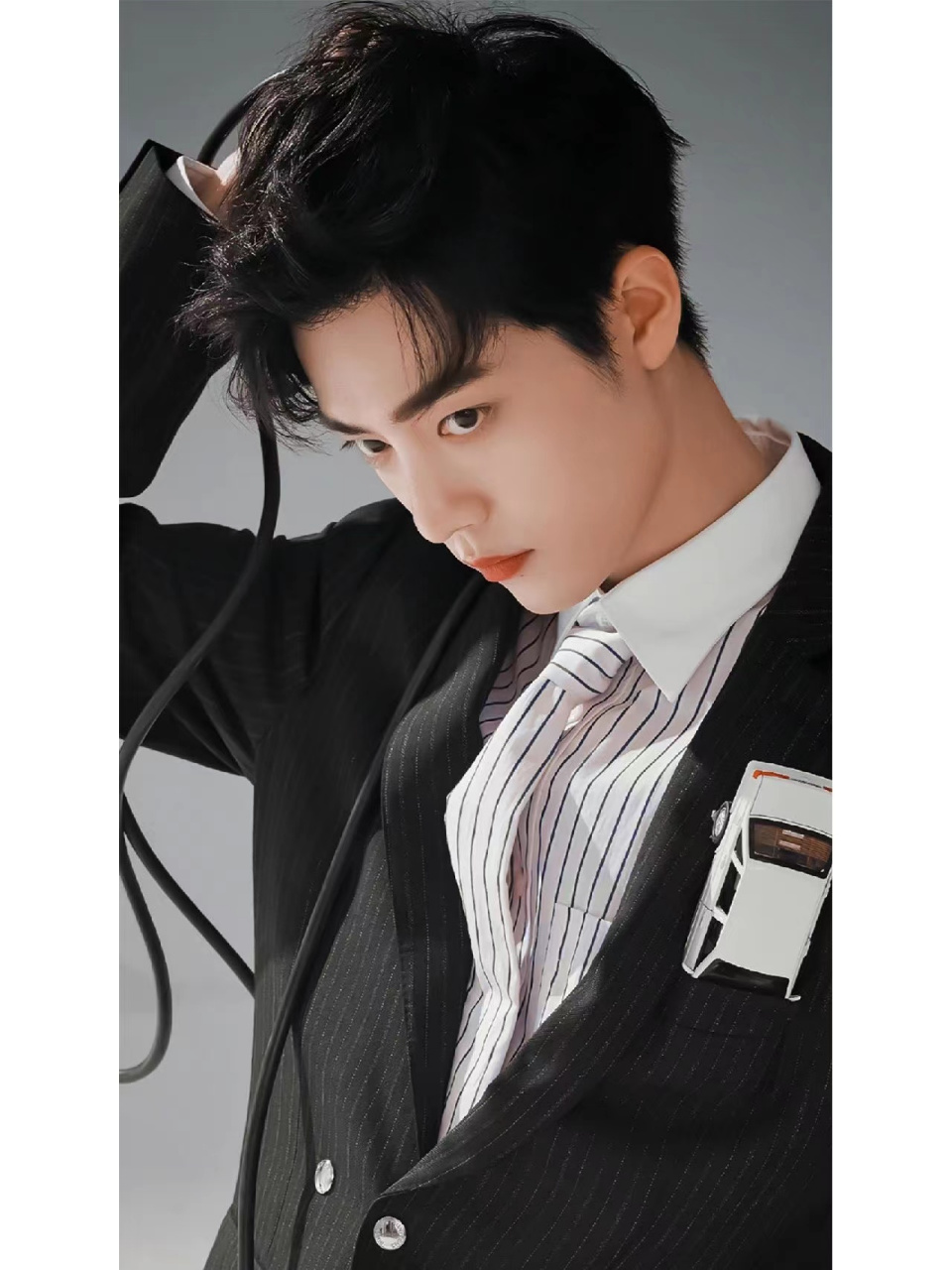 1,宋妍霏家境挺好的,私下就是大小姐脾气,有啥说啥的性格  2,c姓女星