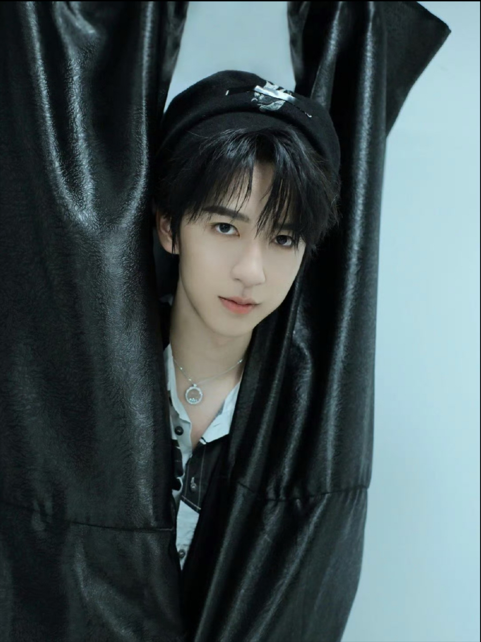 贺峻霖 私生翻包 不管真假  ss你们最近别太离谱   他日程已经很累了