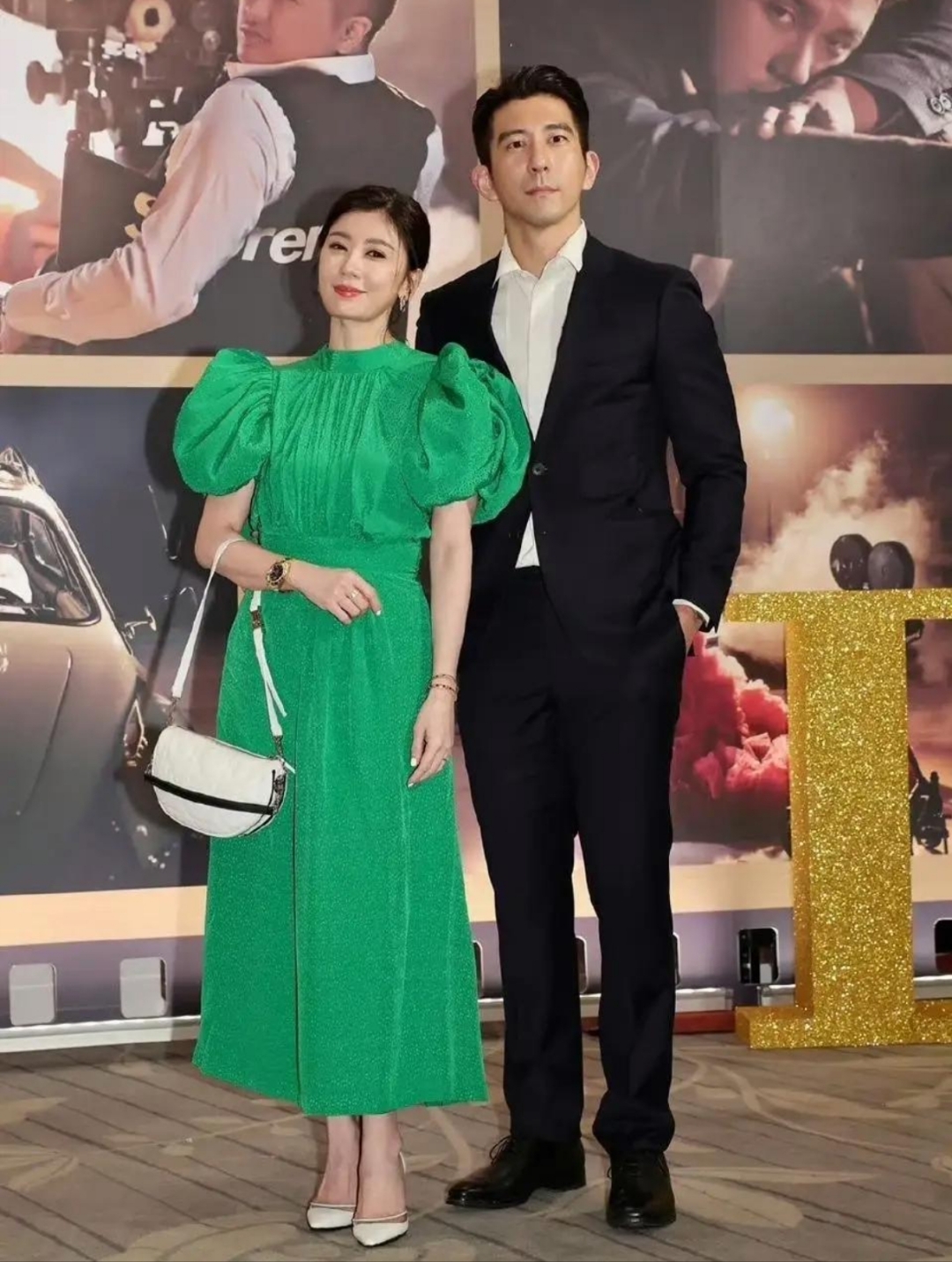 这张照片拍摄于2015年,贾静雯和比自己小9岁老公修杰楷的合影