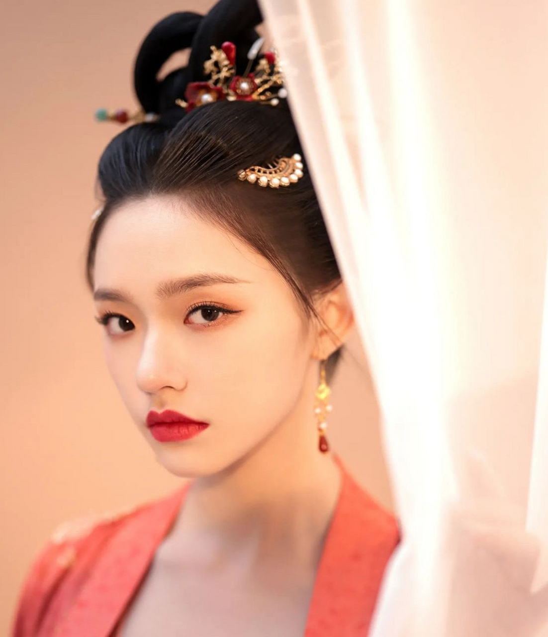 古装剧《鲲鹏与蝴蝶》 主演暂定:张瀚,林允 676767