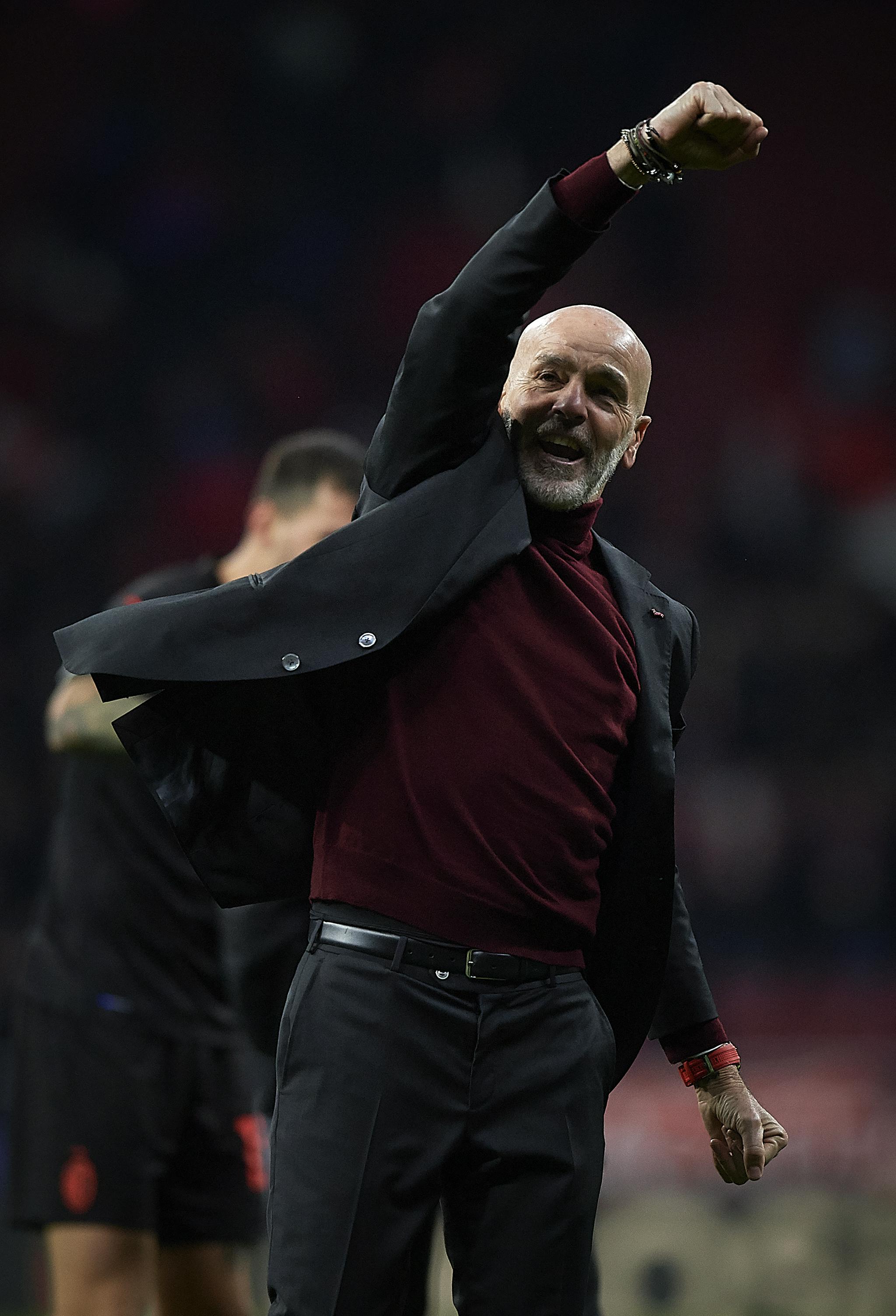 皮奥利还是有一些执教能力的,他现在赋闲在家,如果能够执教吉达联合