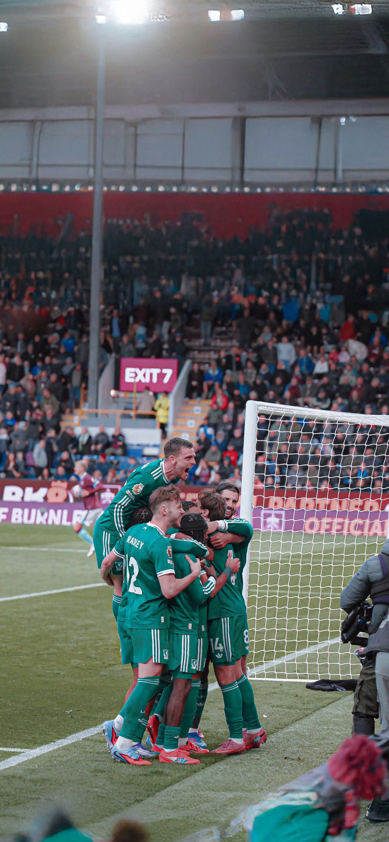 利物浦挑战富勒姆：卫冕冠军能否延续不败势头？的简单介绍