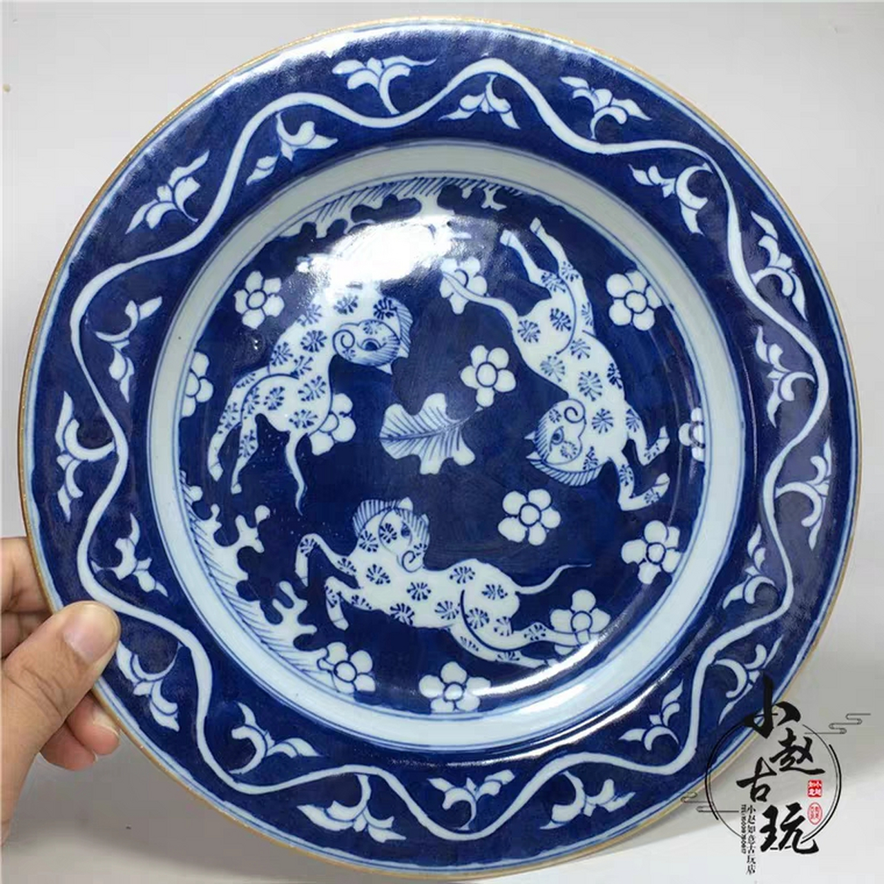 五花马青花盘 吉字款青花五花马花盘,直经22公分,绘画栩栩如生,寓意马