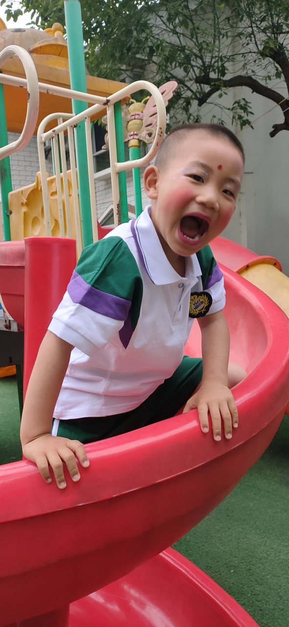 要点钱总要看别人脸色.现在我记住以后希望你不会用到我