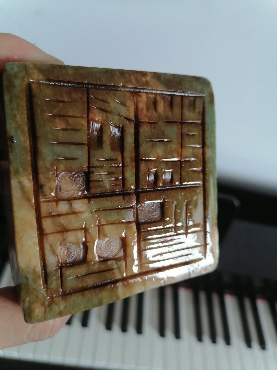 宣统玉玺,青田冻石的!