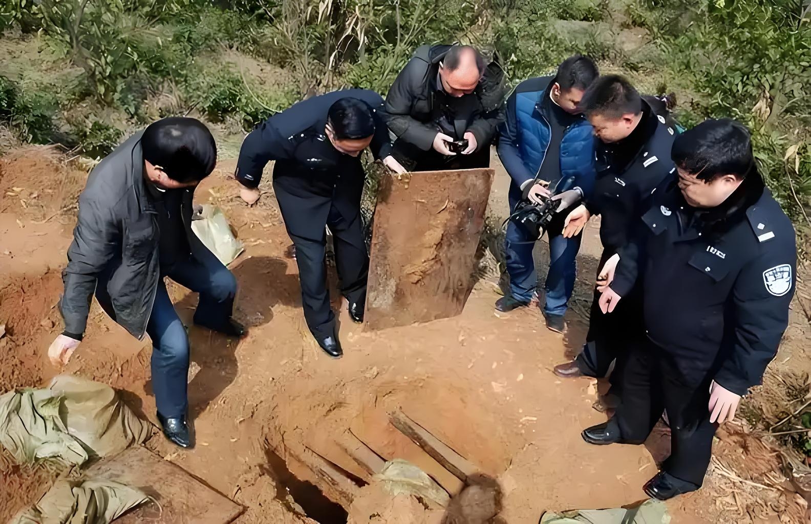 摸金校尉是指古代专门负责盗墓取财的军官 据史书记载,摸金