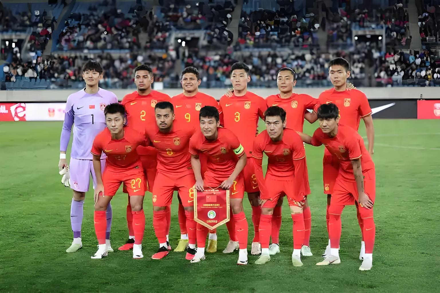 米兰体育:运动员与观众互动的方式：如何提升参与感的简单介绍