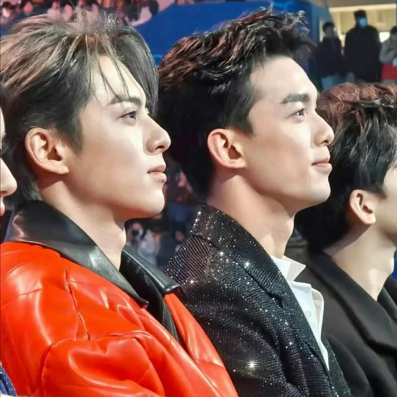 王鹤棣和吴磊同框. 网友辣评,猴王争霸.