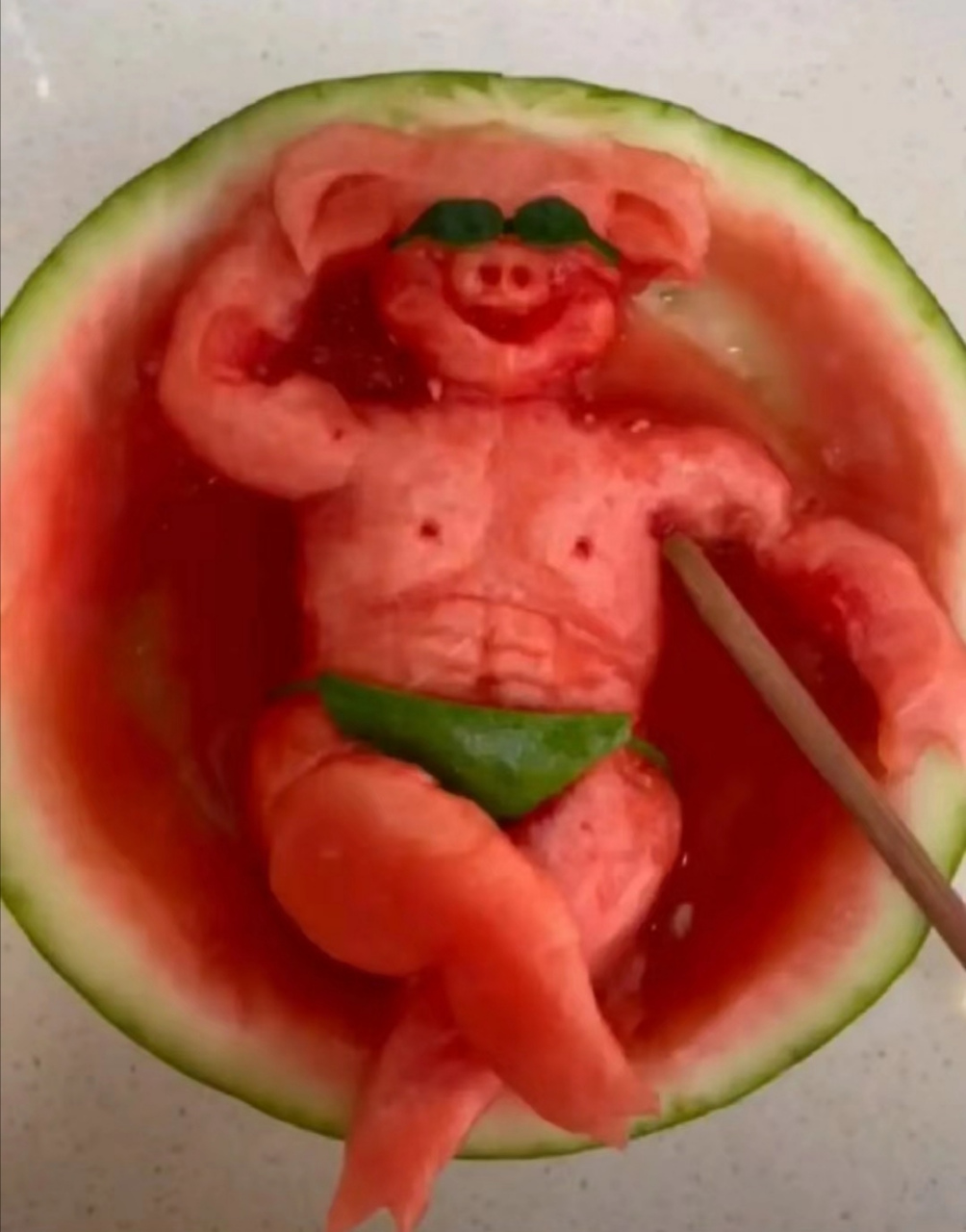 猴哥快看,我也有腹肌～ #搞笑