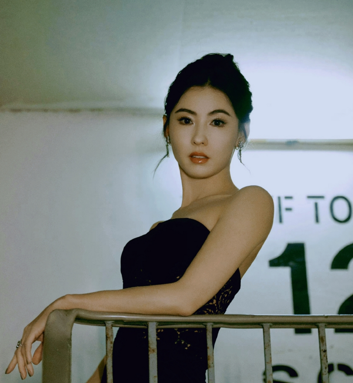 网友说,岁月只带走了#张柏芝# 的婴儿肥.