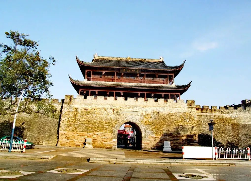 衢州水亭门历史文化街区历史悠久,文化遗存丰富.