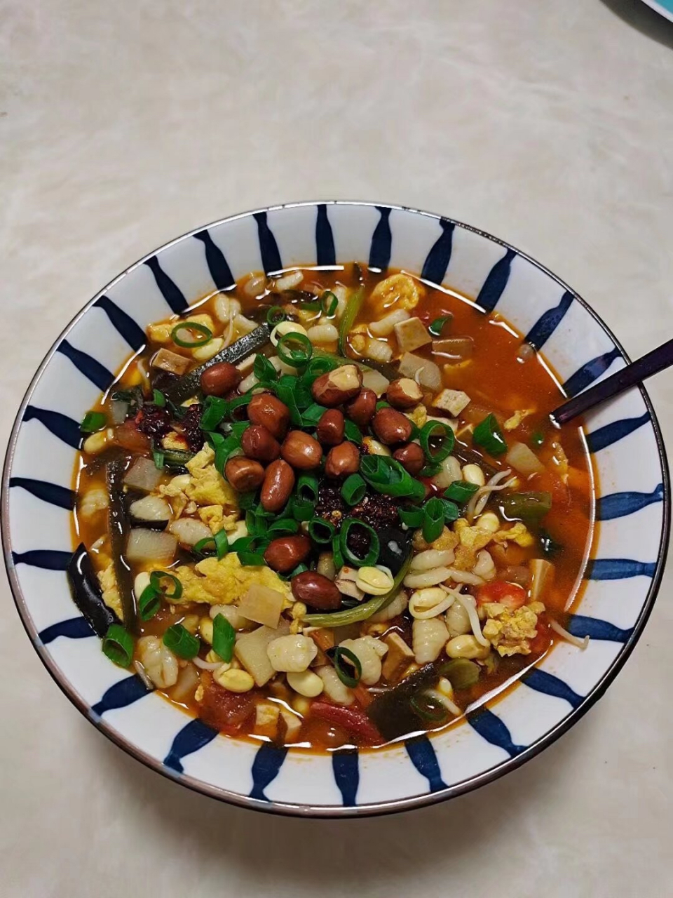 90一碗烩麻食,满满的西北风情!