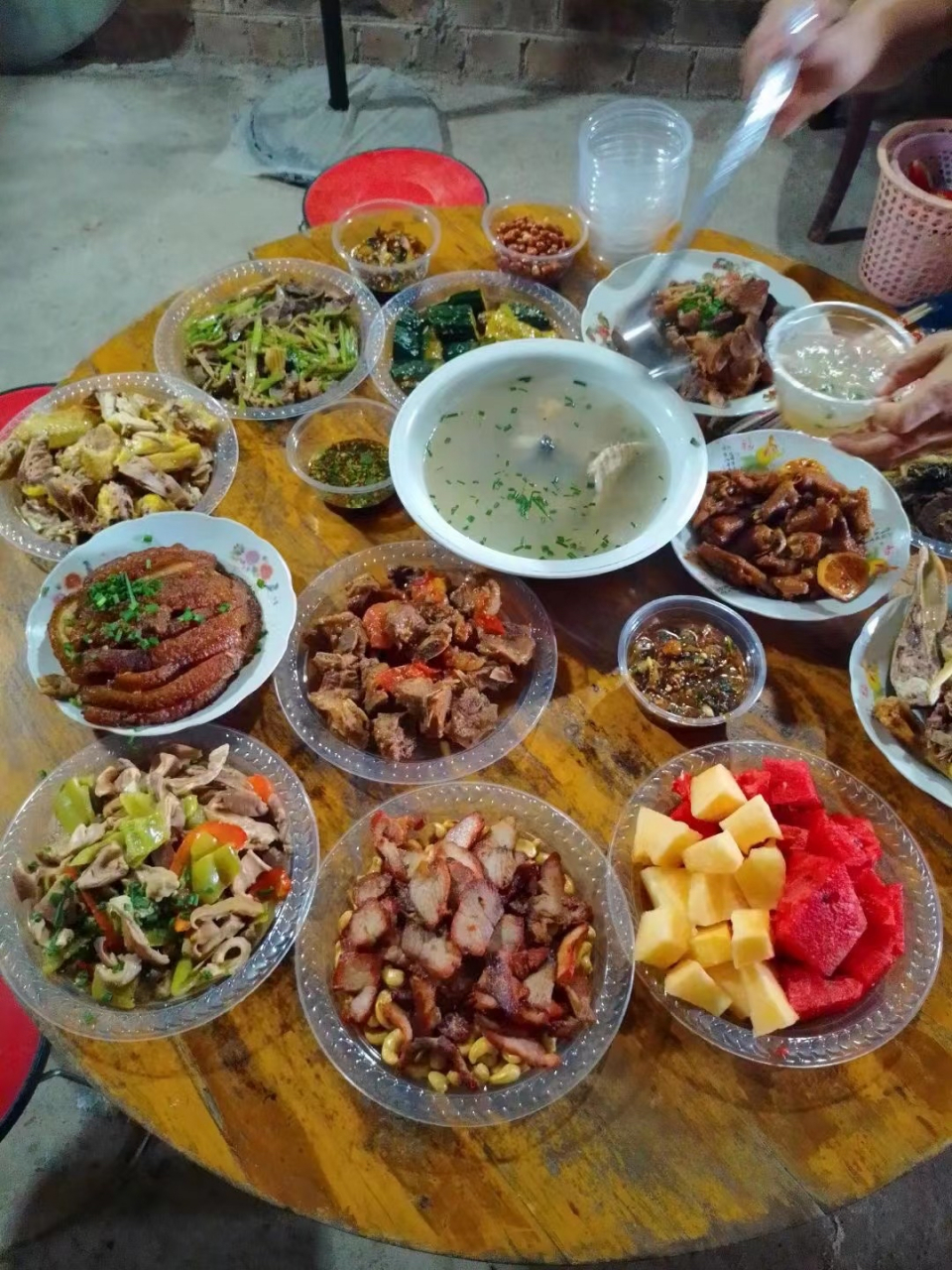 进村吃席咯,都是土货#广西# #南宁# #我的美食分享# #地方特色美食