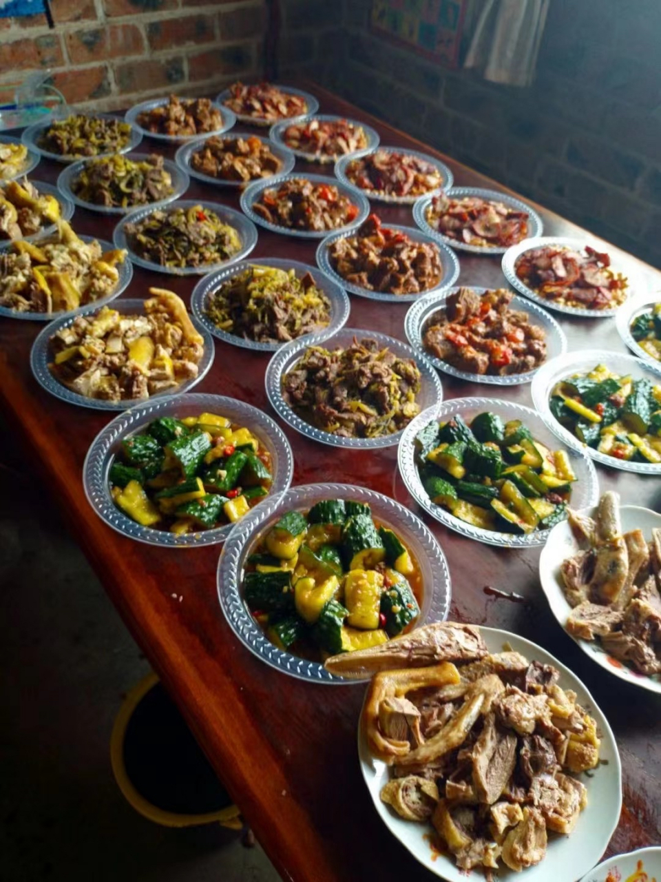 进村吃席咯,都是土货#广西# #南宁# #我的美食分享# #地方特色美食