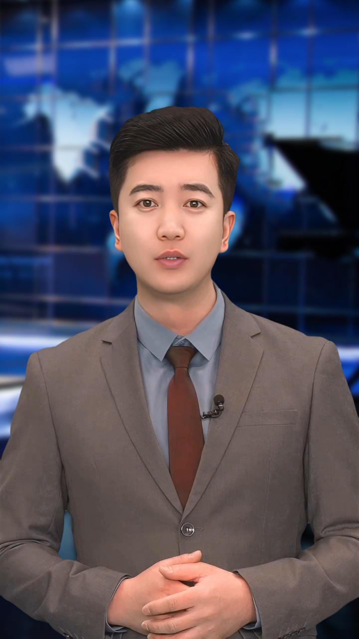 新闻主播正襟危坐,背景是实时世界地图,传递全球资讯,一语中的