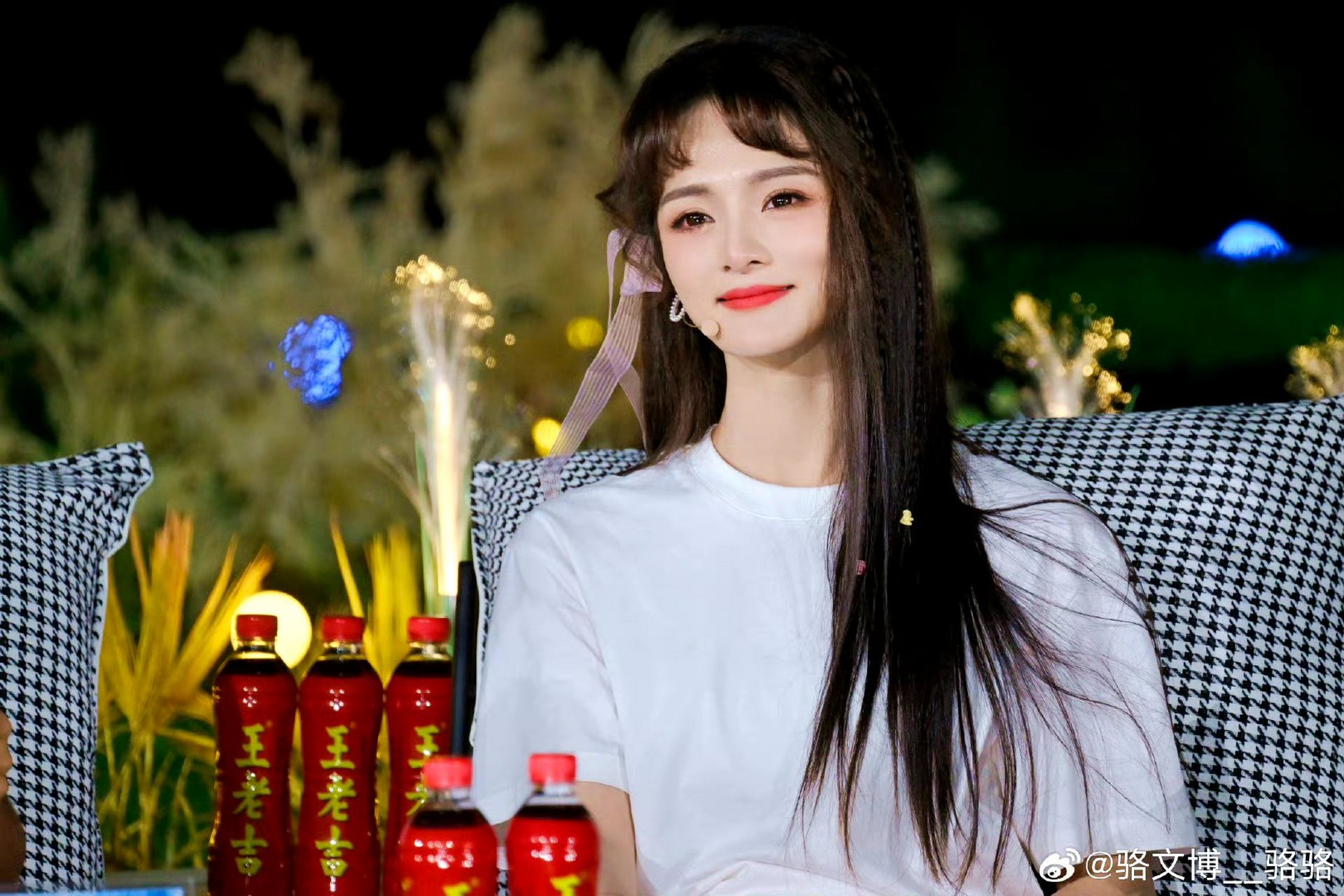 探花女神榜第17名:骆文博 .