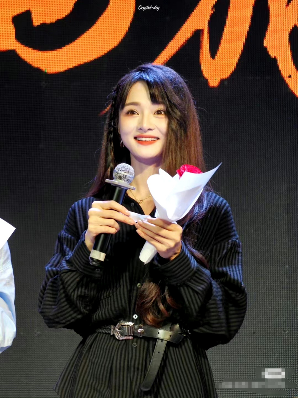 探花女神榜第17名:骆文博 .