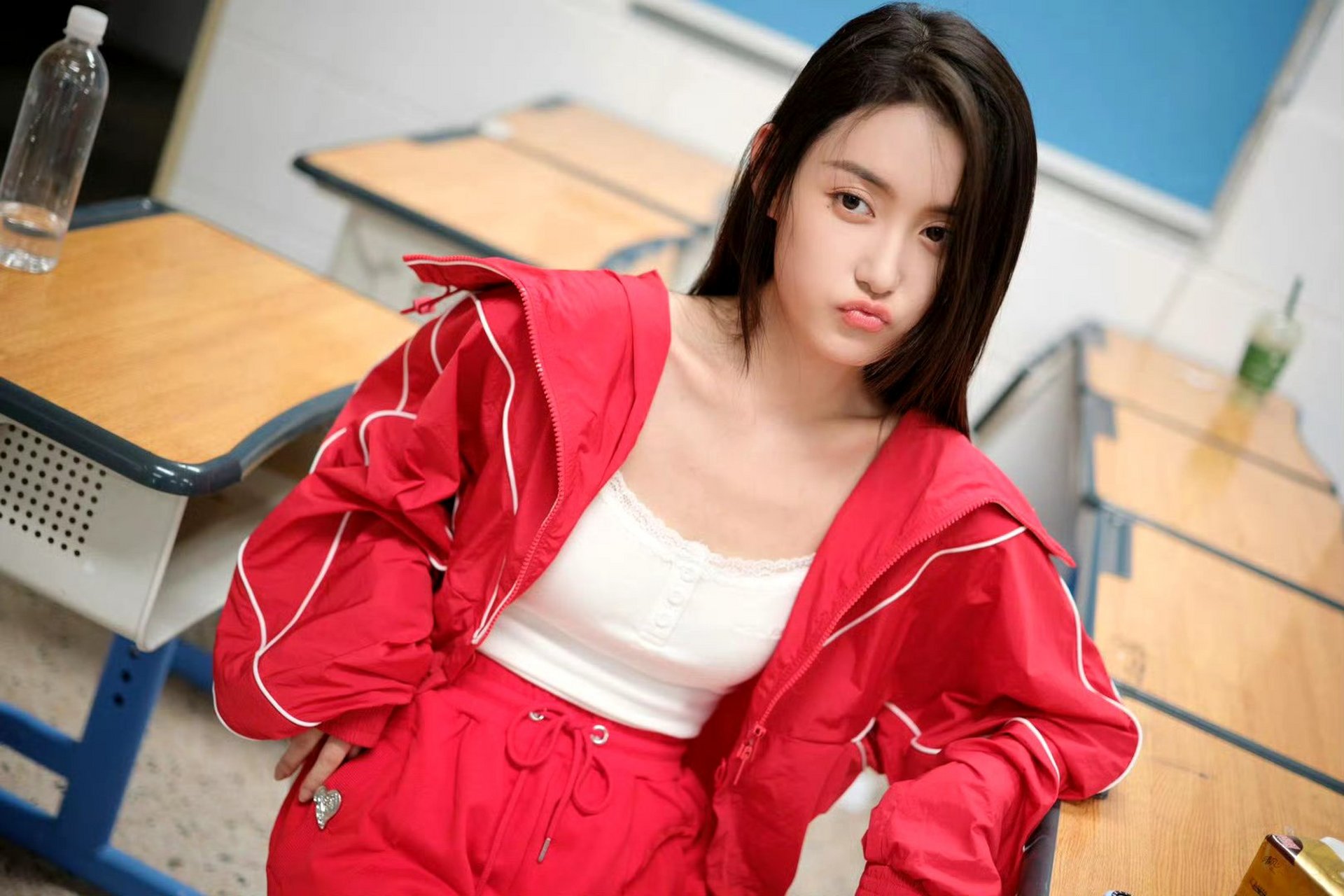 继续看《一拍即合的我们》, 主要是看卢昱晓和蒋依依顺眼