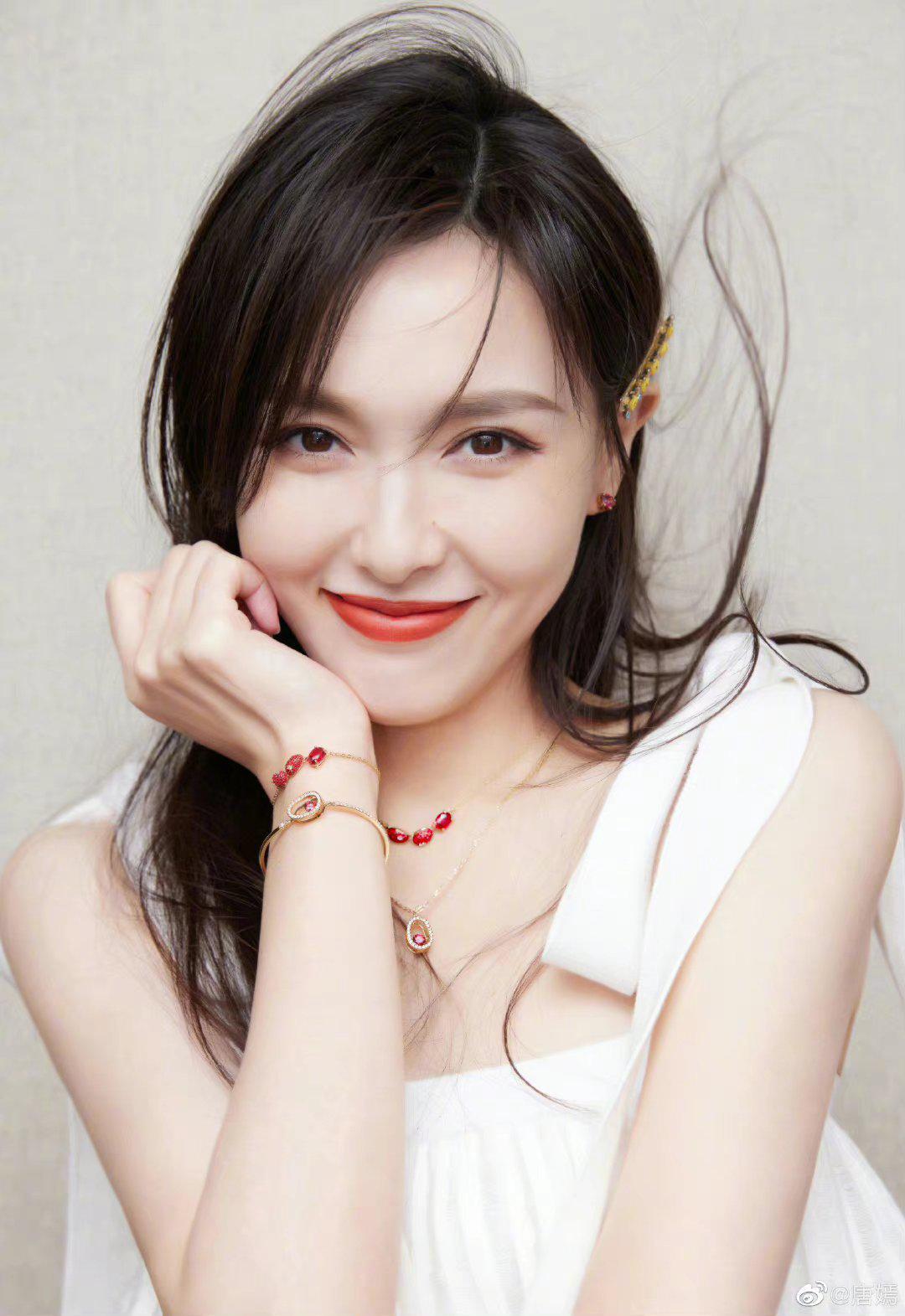 来了~探花女神榜第2名:唐嫣[心]上海滩大小姐 上海不愧是偶像之城