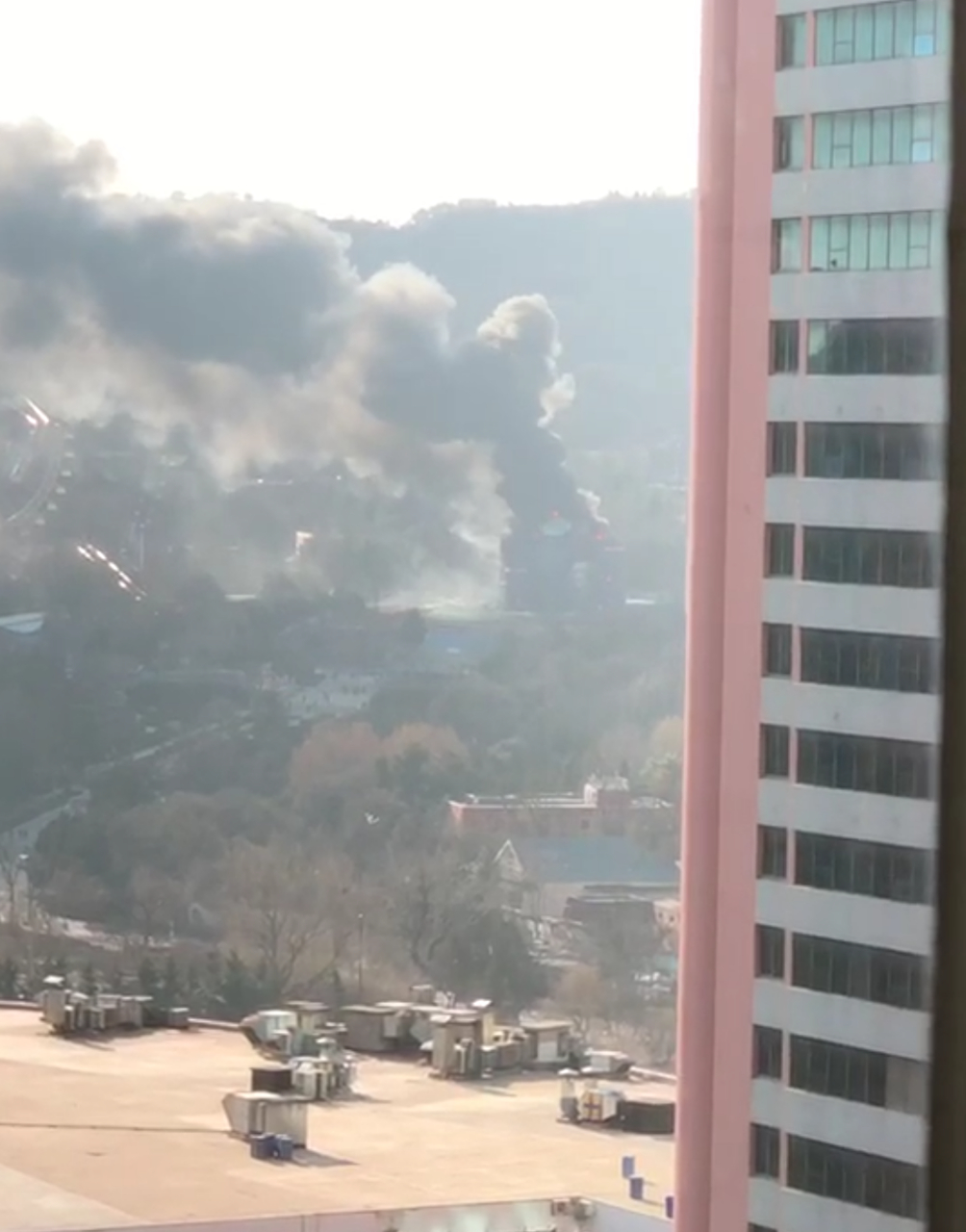 [流泪][流泪][流泪][流泪]这是怎么了,12月21日早,貌似大连劳动公园