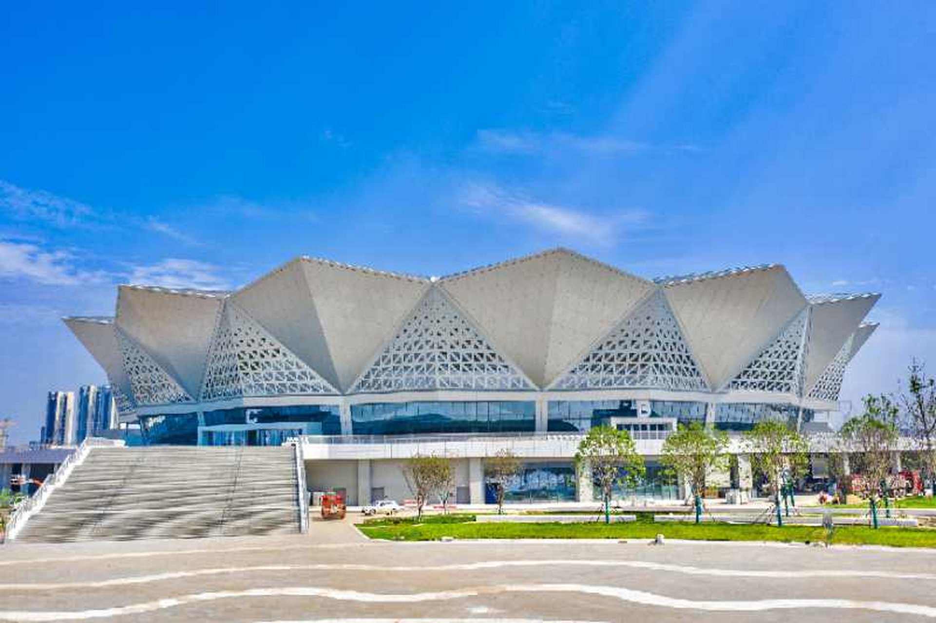 近日,西安国际港务区十四运场馆受到众人追捧,成为新的网红打卡地.