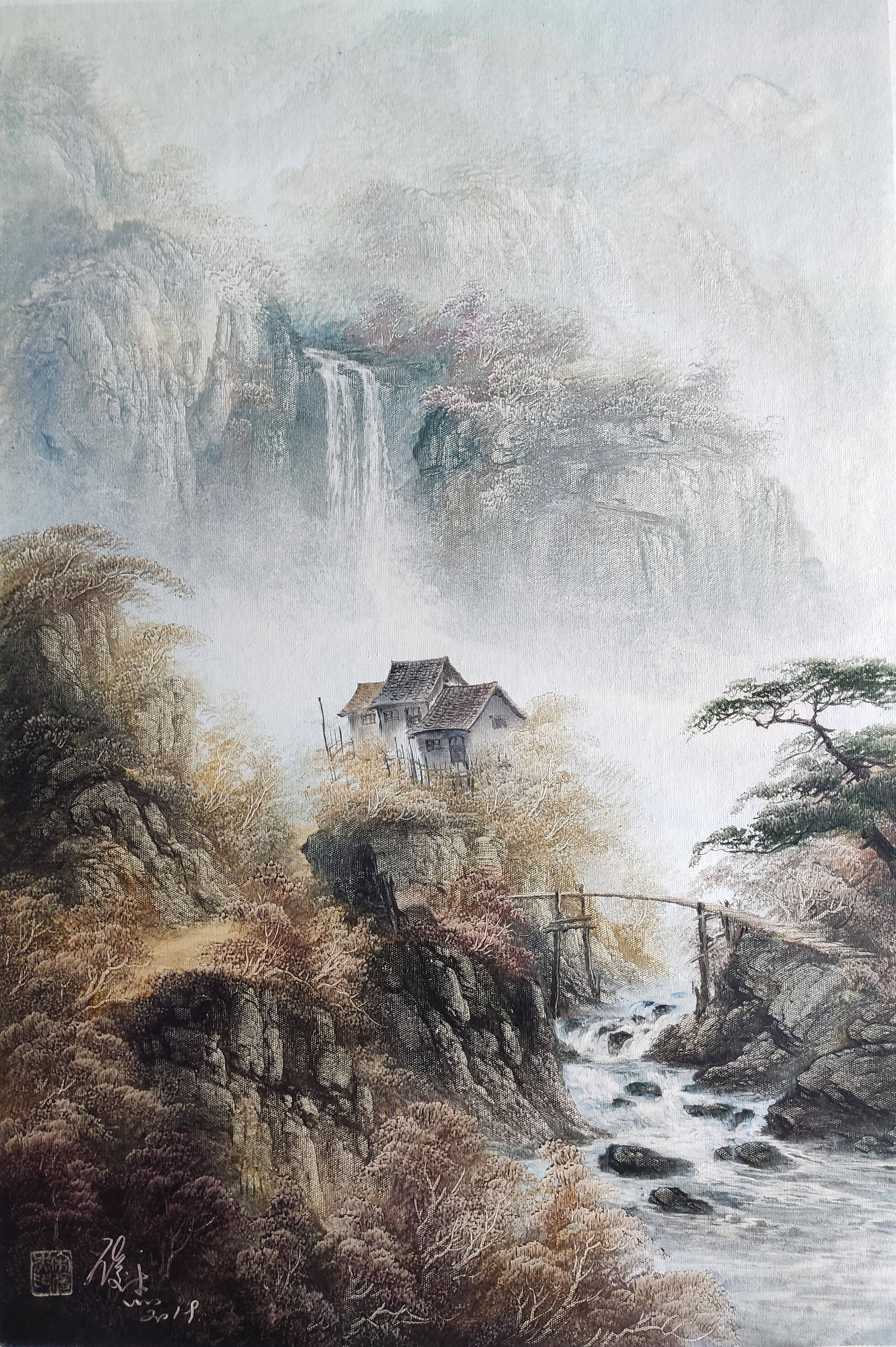 题目:山间画意  在深山幽谷之间,一幢古朴的房屋静静地伫立,仿佛是