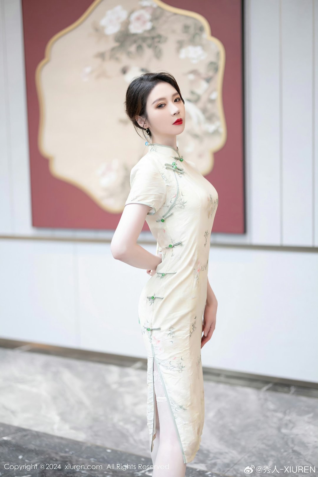 哇,这旗袍小姐姐也太有韵味了吧!#体验传统文化# #梦心玥