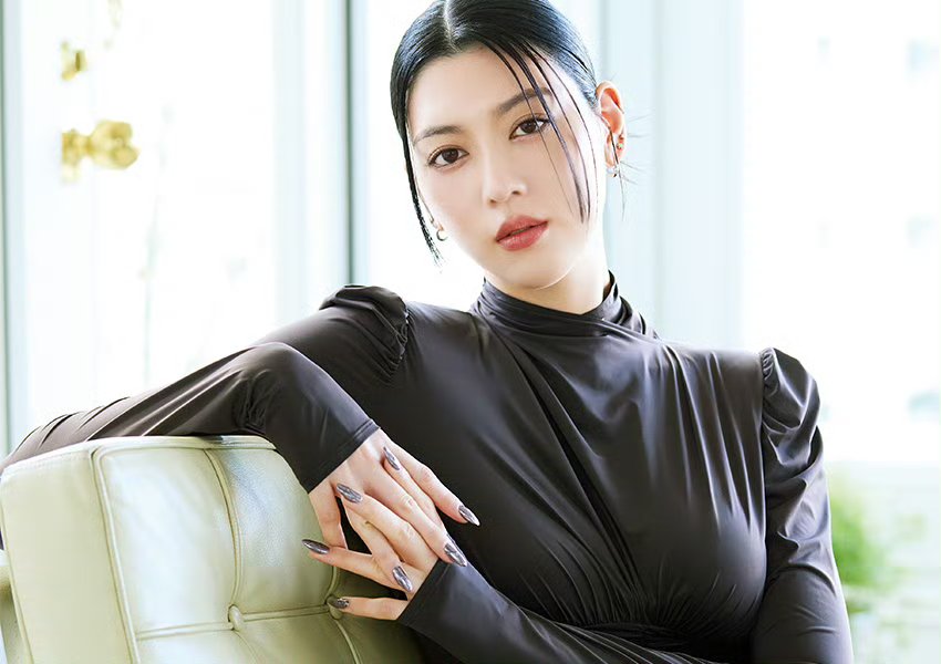 三吉彩花和竹内凉真图片