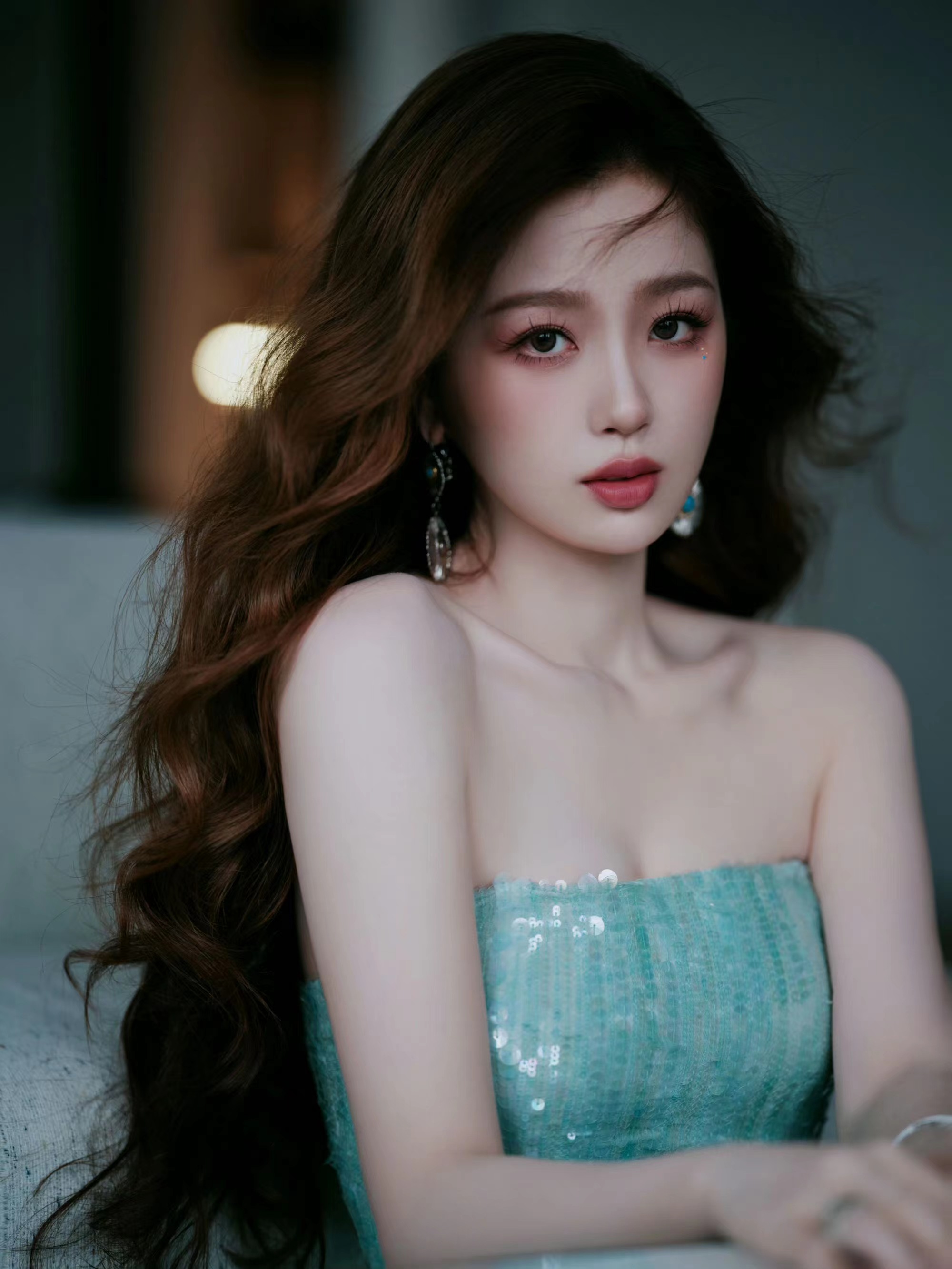 1,巨c现在的情况不容乐观,团队里已经有好几个工作人员都跑路了,大家