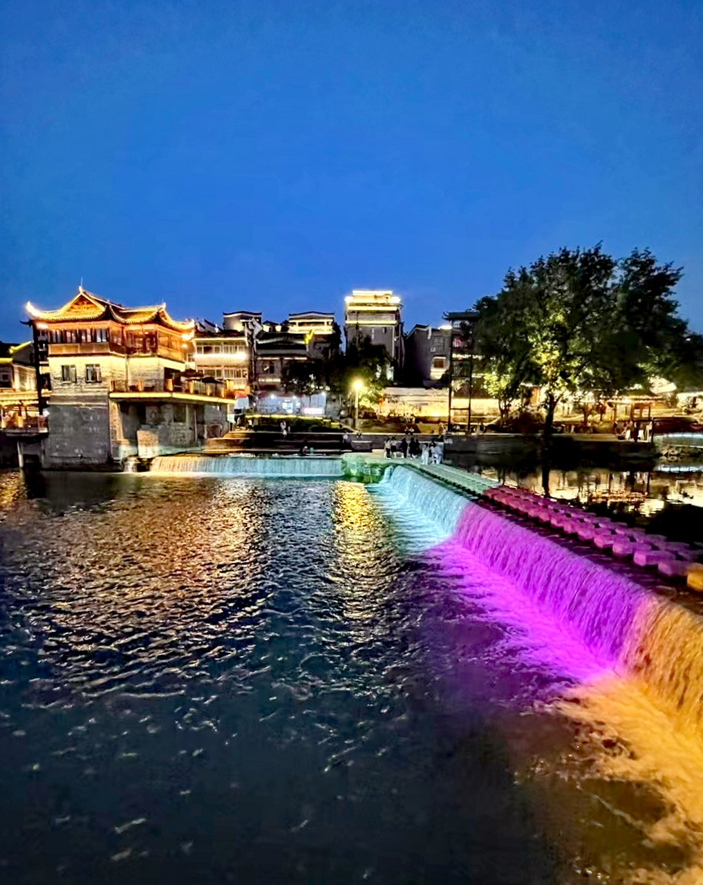 乾州古城夜景图片