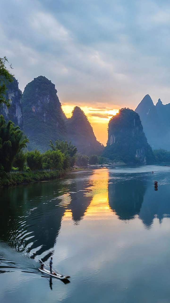 桂林山水甲天下,阳朔山水甲桂林.