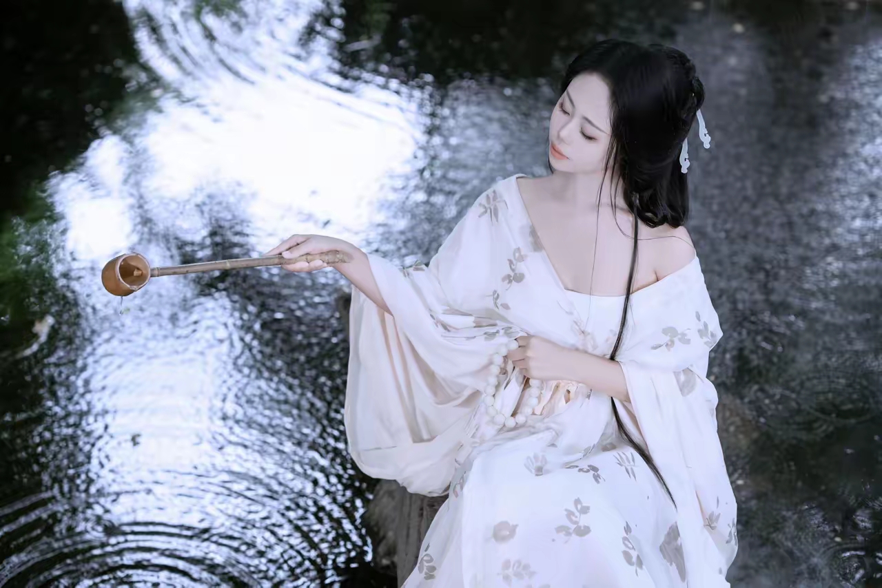 美出你的高级感# #清纯甜美女孩# #性感好身材# #纯欲风# #古装