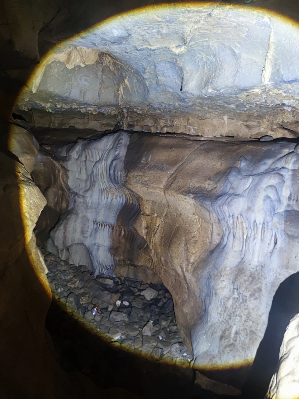 祁阳羊角塘的隐仙岩,成为附近居民避暑胜地