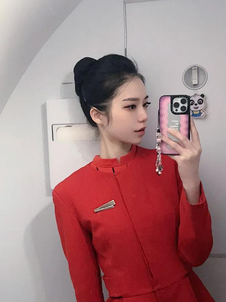 深圳航空美丽空姐.工作之余拍张照片,不张扬,低调,低调!