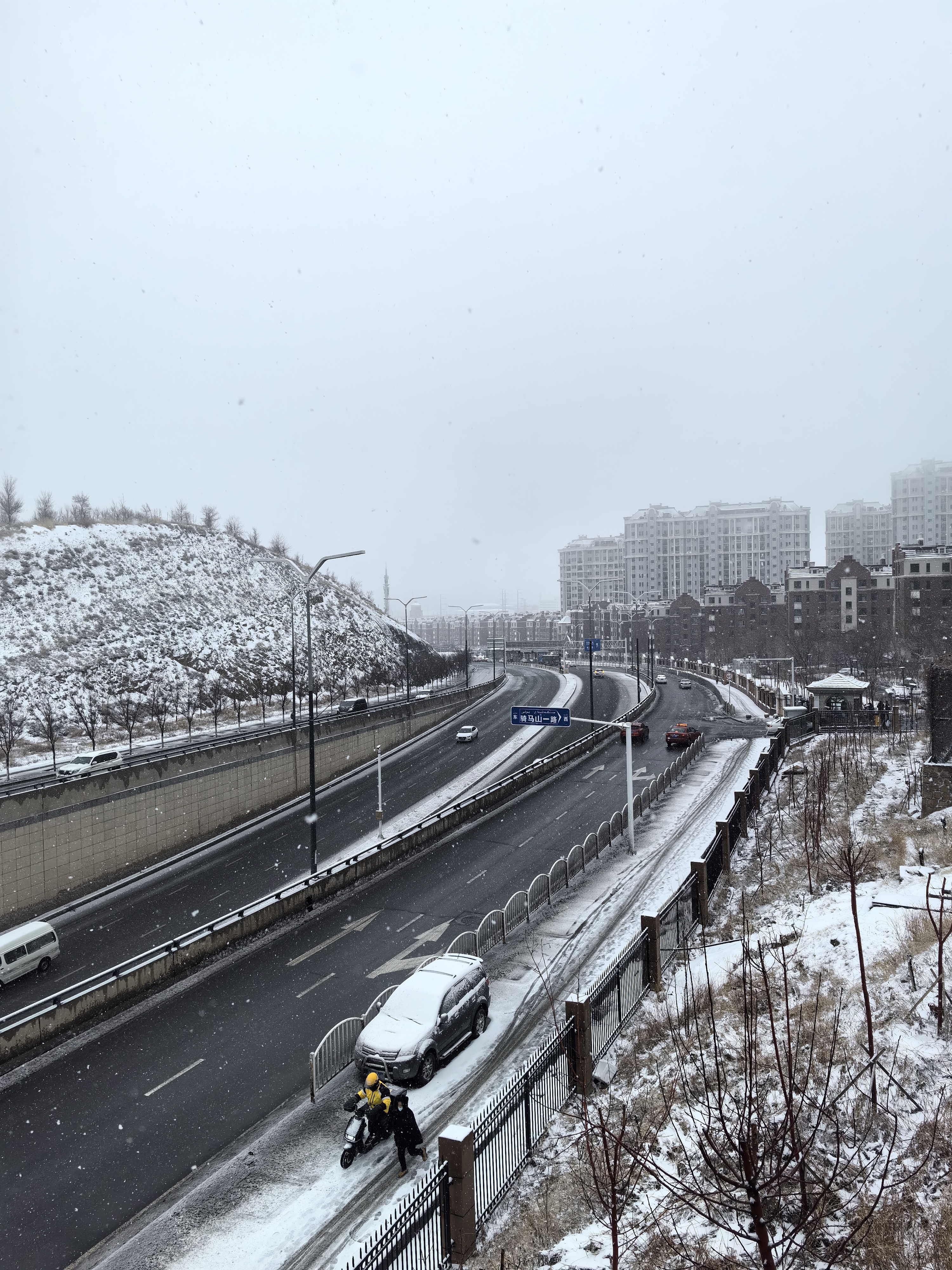 乌鲁木齐雪景高清图片图片