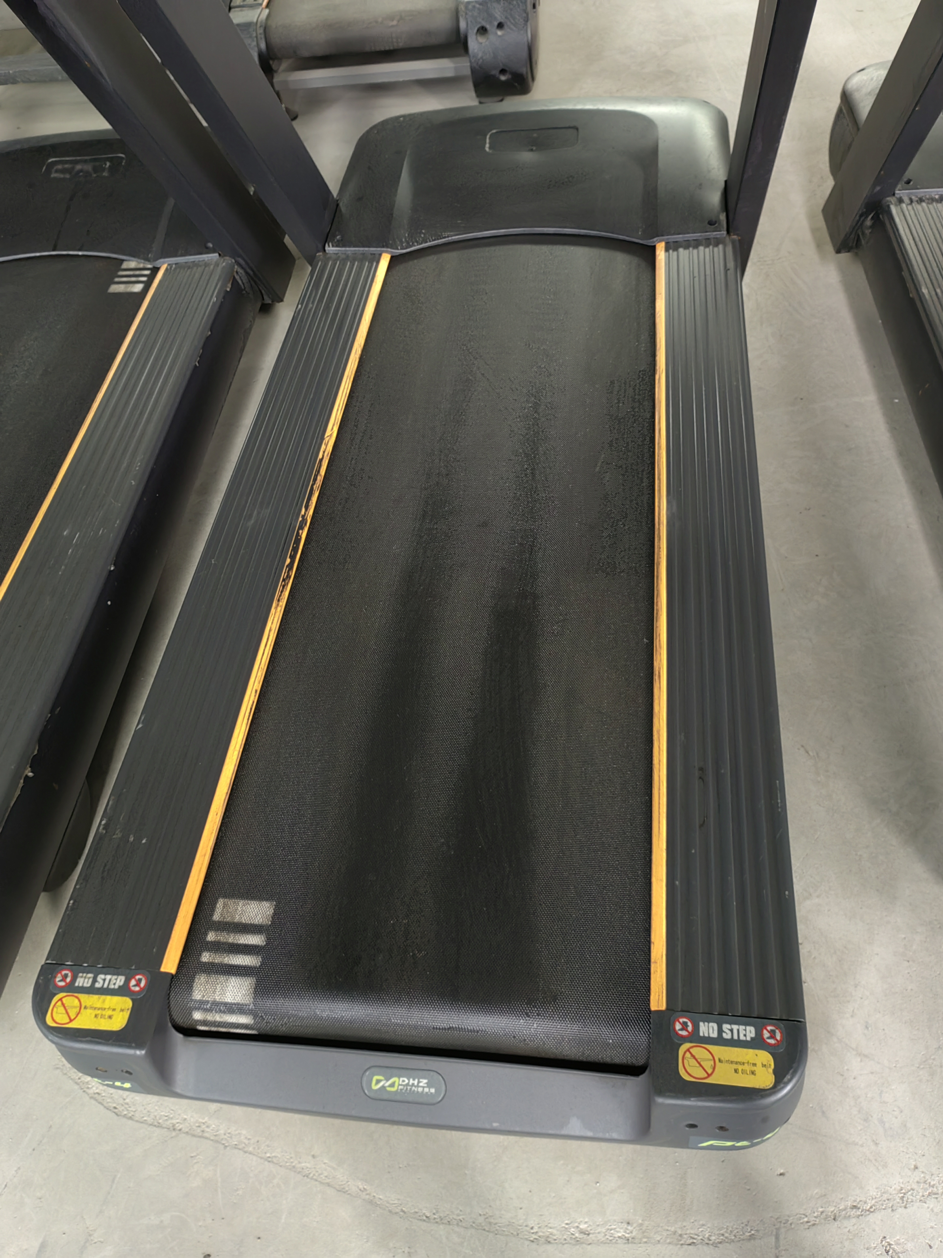 大胡子跑步机8200.健身器材3500