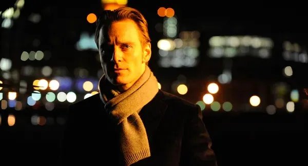 法斯宾德几乎忘我地演活了一个有堵蹩硕しㄋ贡龅抡掌 年轻迈克尔