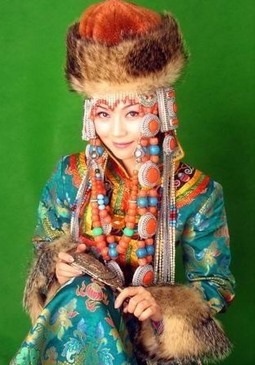 华阴公主,本姓拓跋,名字不详,代郡平城(今山西省大同市)人,鲜卑族.