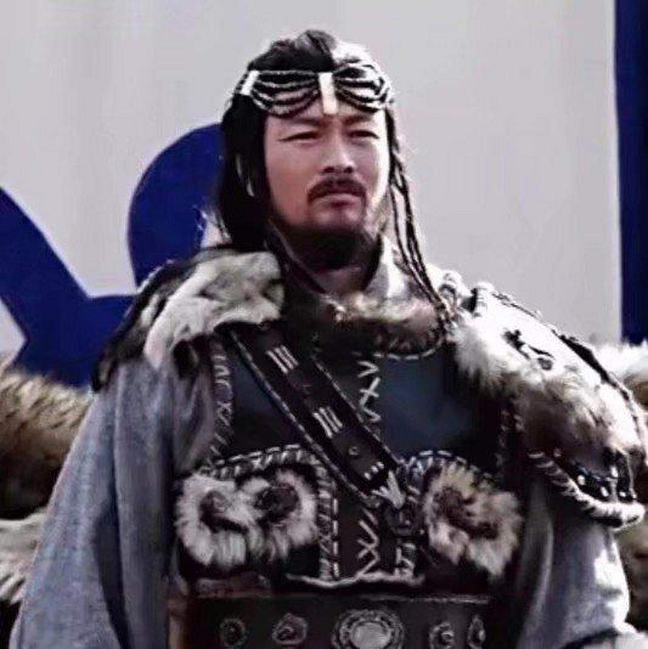 东晋成帝咸和四年(329年),拓跋什翼犍的长兄拓跋翳槐继位.