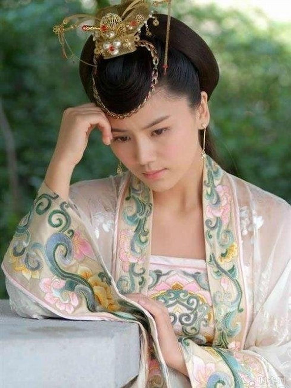 庄穆夫人吴氏,五代十国时期的吴越王钱镠嫡妻,与钱镠生有子十三人.