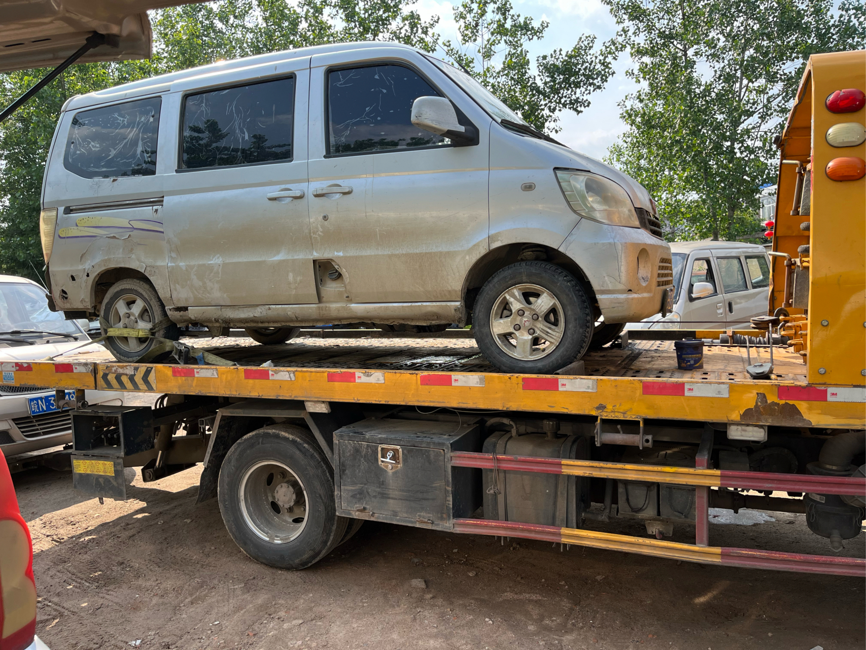 专业报废汽车回收销户,全程代办免费拖车上门回收