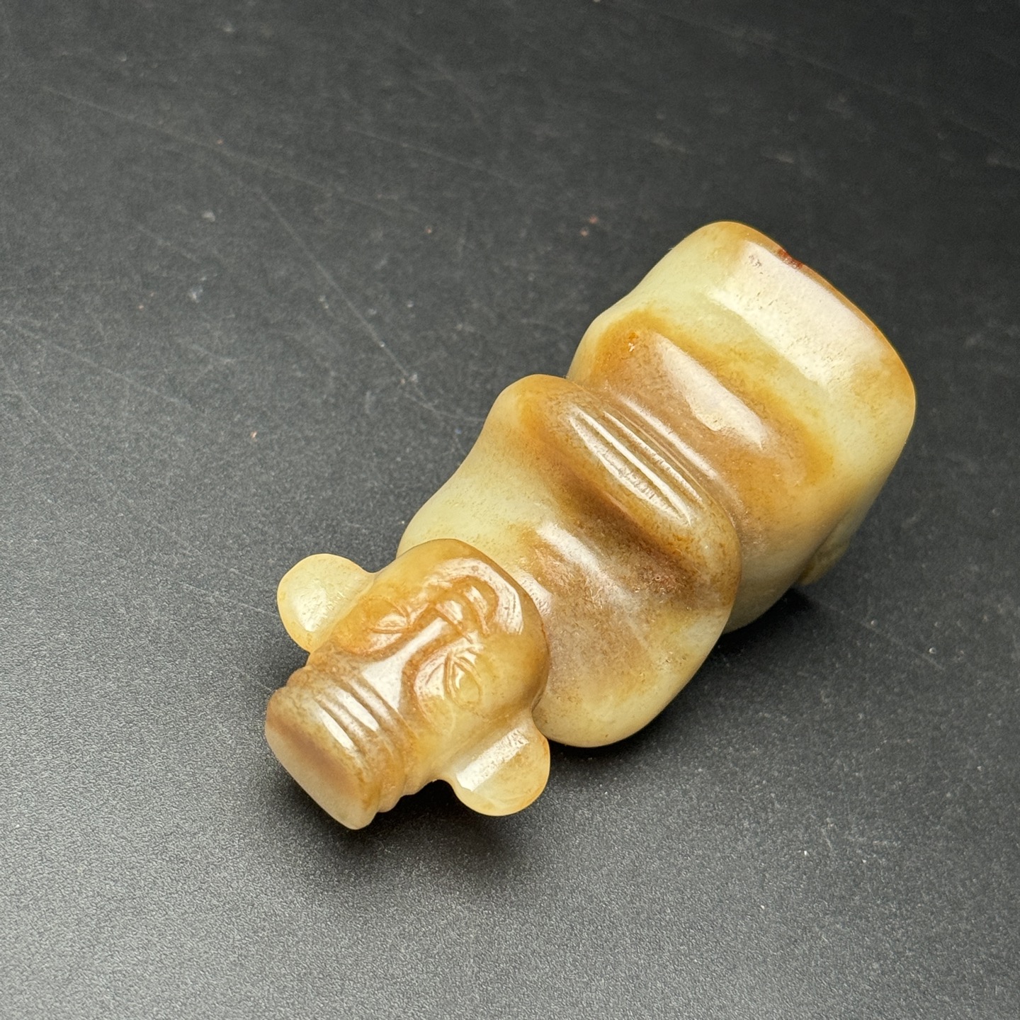 和田玉红山文化玉贵人,尺寸28×35×59mm重72g